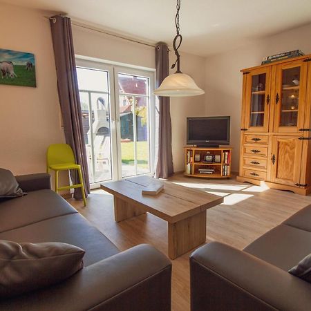 Haus Leuchtturm - Flut Apartment Krummhörn Екстериор снимка