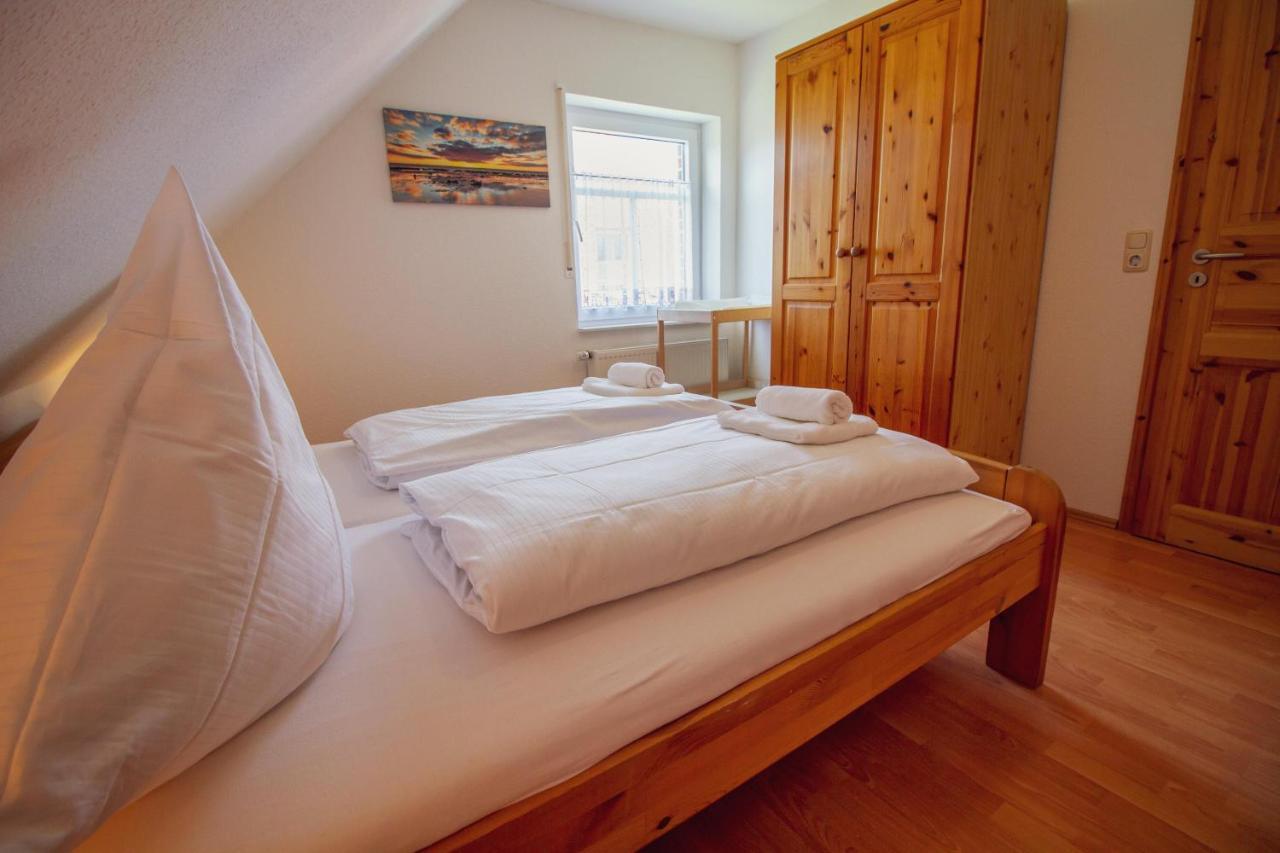 Haus Leuchtturm - Flut Apartment Krummhörn Екстериор снимка